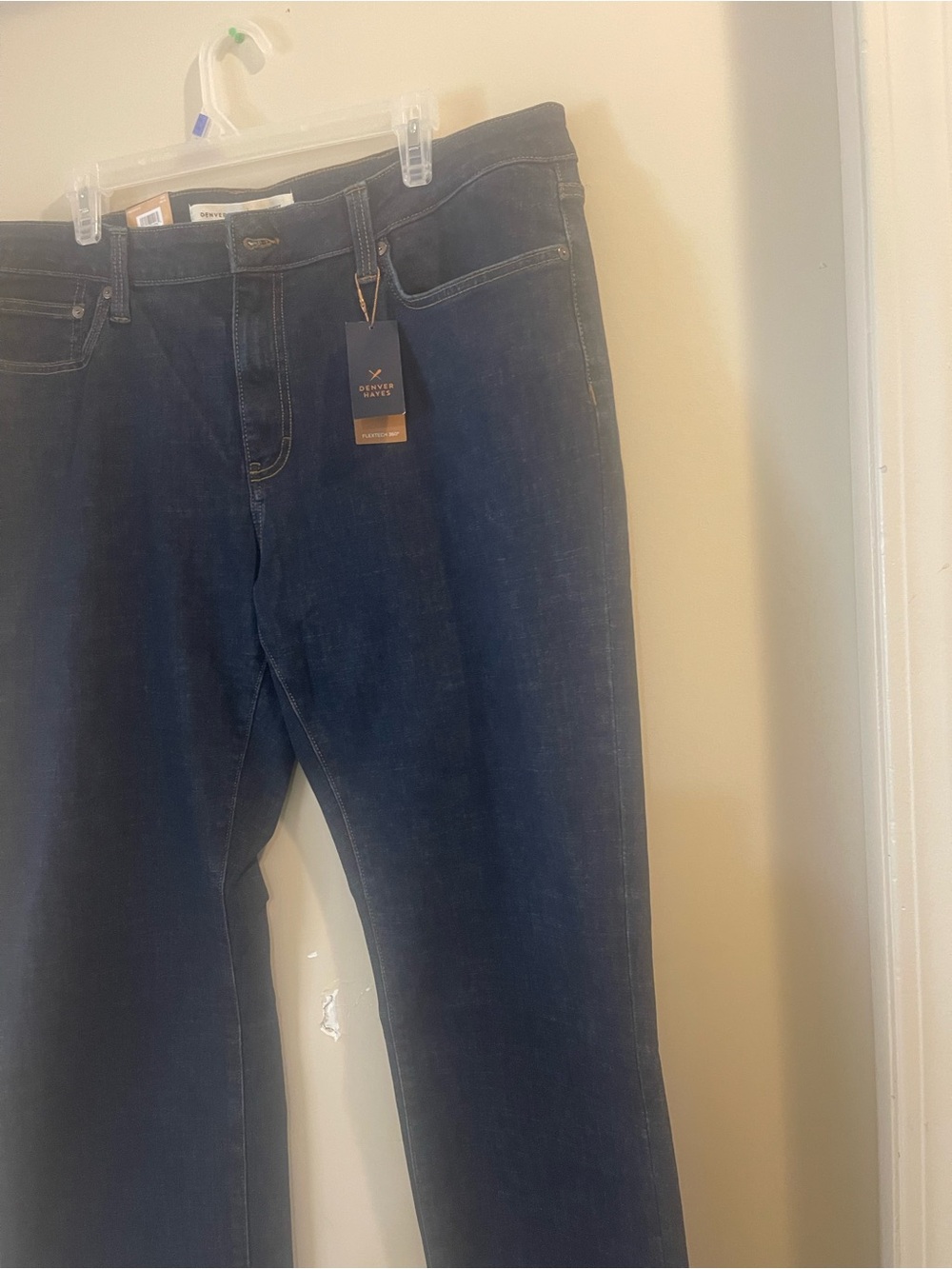 Denver Hayes men’s Jeans - straight Dark Blue jeans, size 40X32, NWT